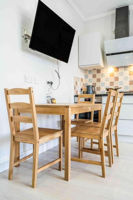Beautiful Flat With Free Parking Apartment Birmingham Ngoại thất bức ảnh